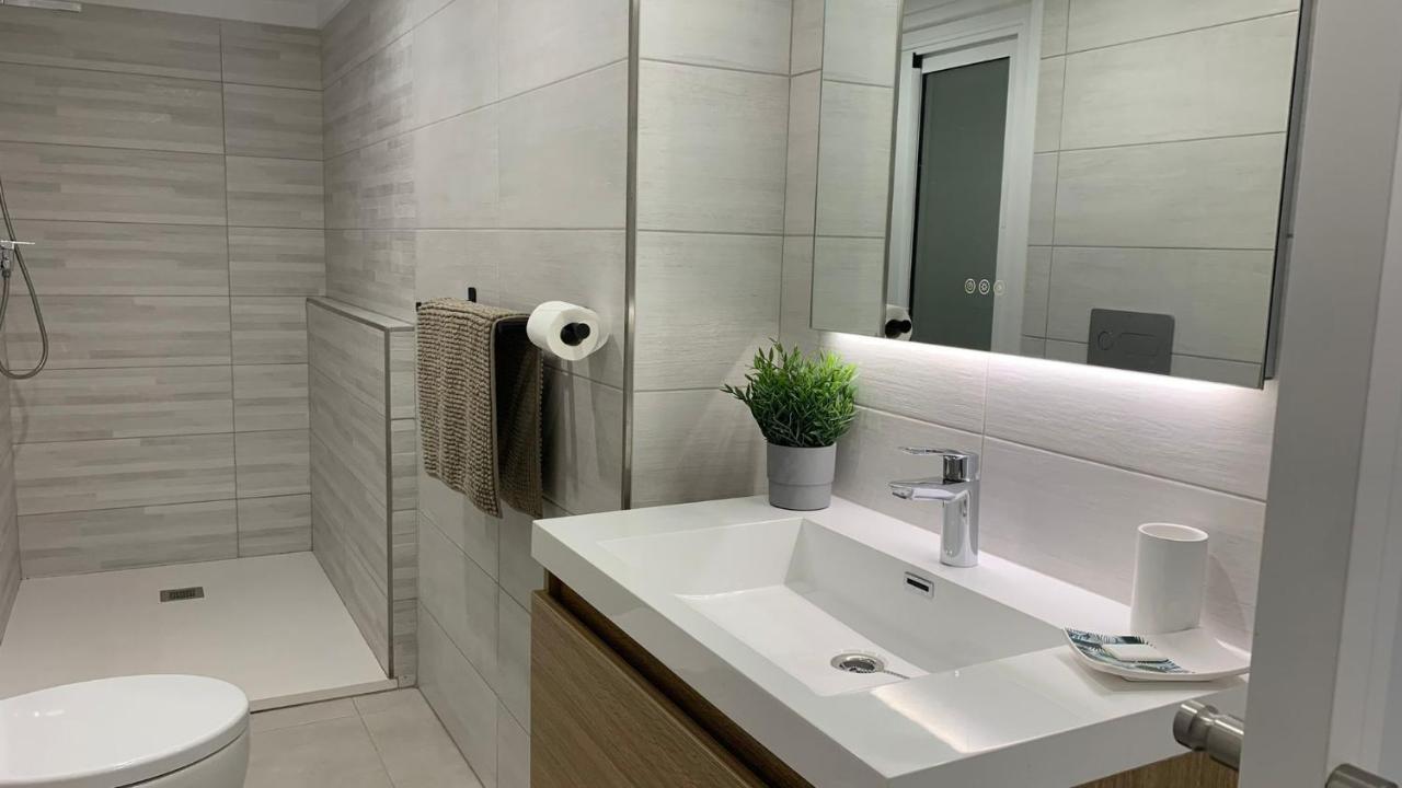 Apartamento Rodhes Playa B-1 *